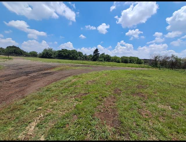 30,000M² INDUSTRIAL YARD TO LET IN DUNCANVILLE